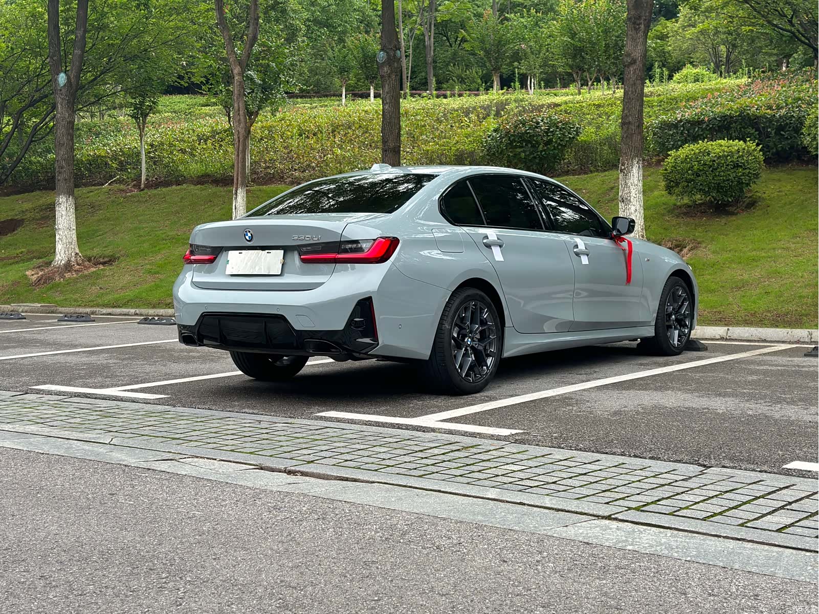 BMW 3 Series, 2025 12