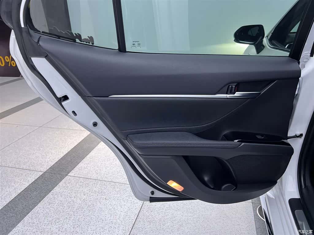 Toyota Camry, 2023 16