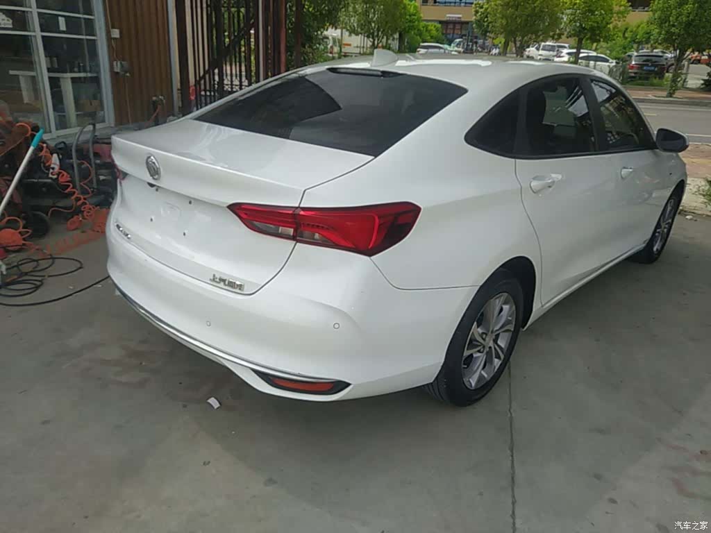 Buick Verano, 2022 7