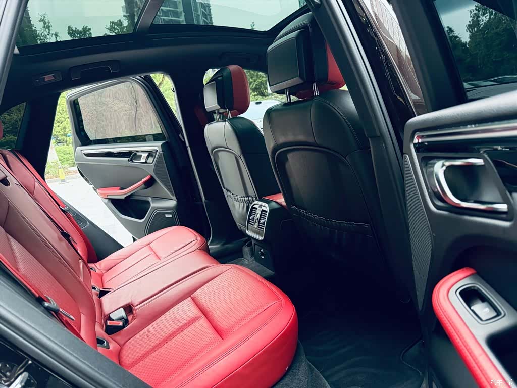 Porsche Macan, 2016 10