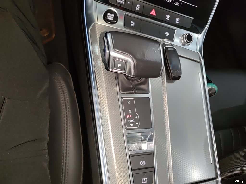 Audi A6L, 2021 14