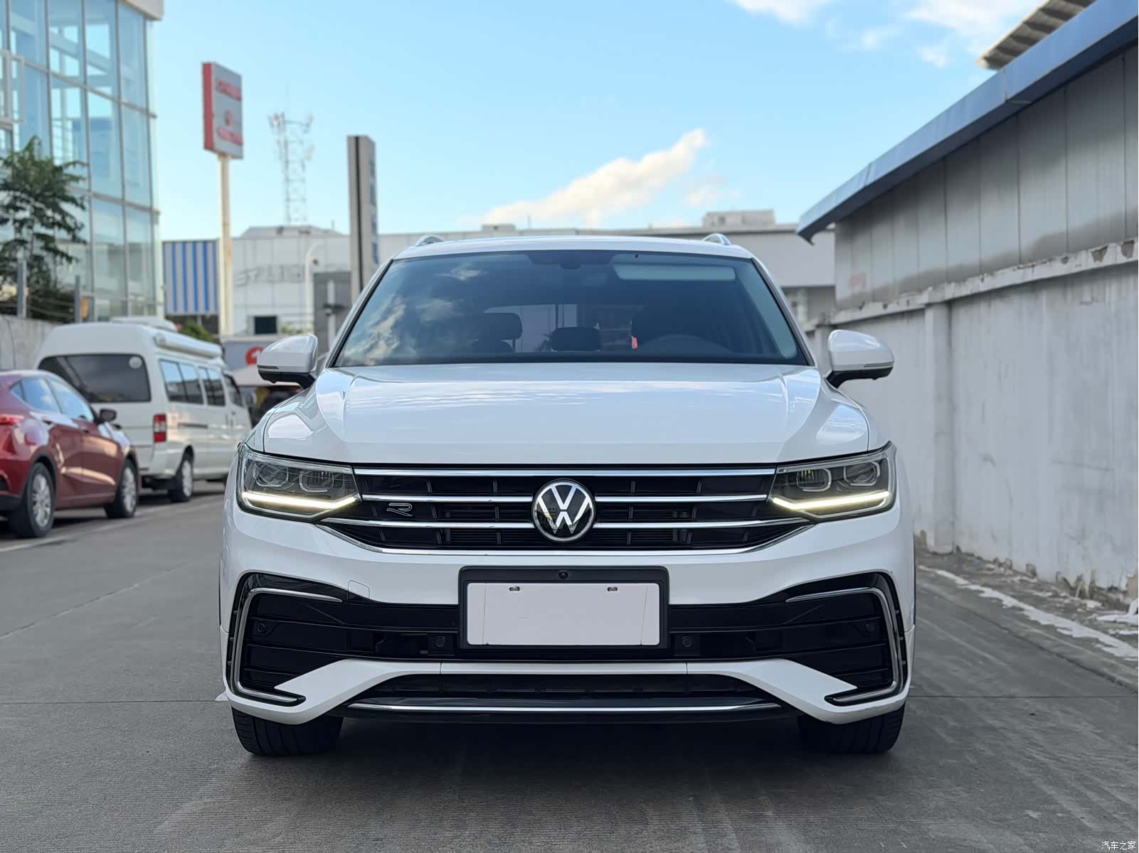 Volkswagen Tiguan L, 2022 2