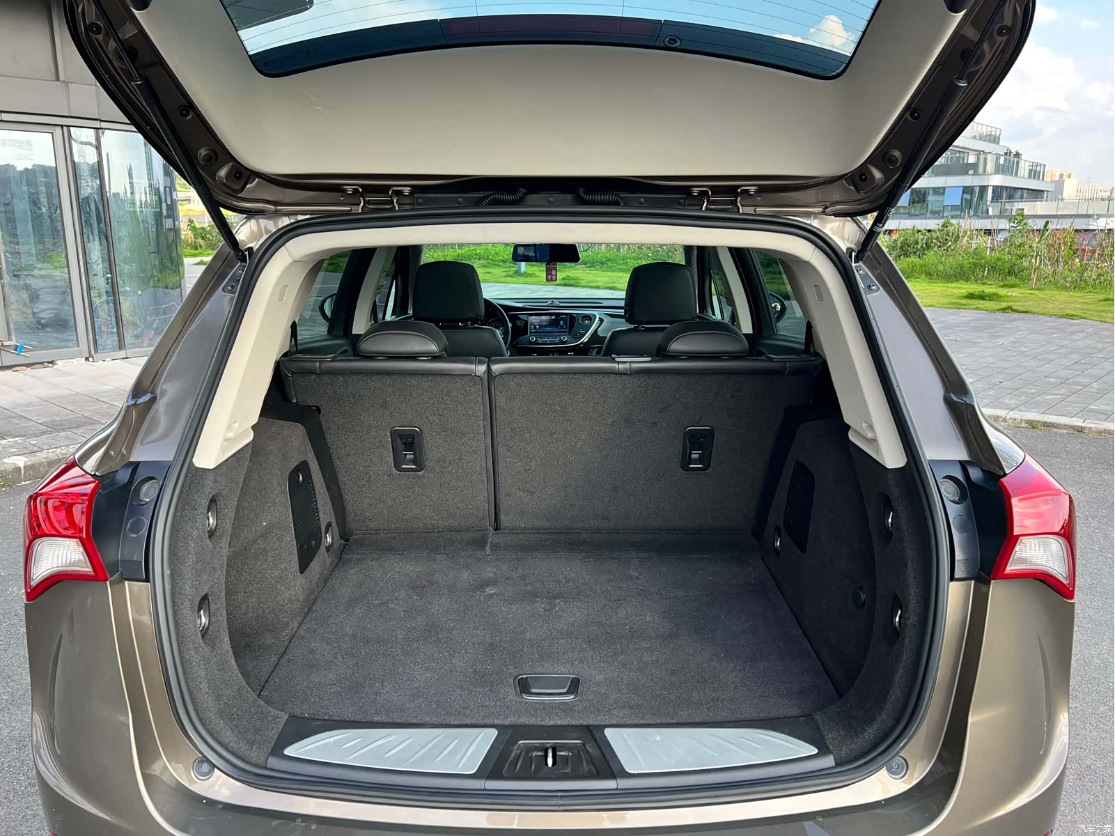 Buick Envision Plus, 2019 12