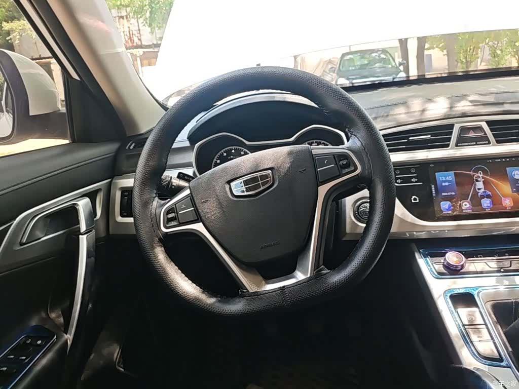 Geely Boyue, 2017 11