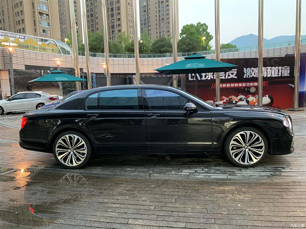 Bentley Flying Spur, 2013 9