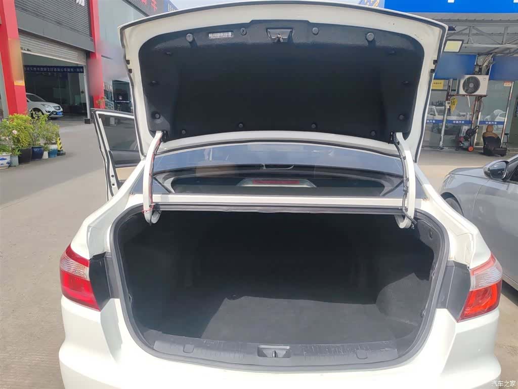 Changan V7, 2016 19