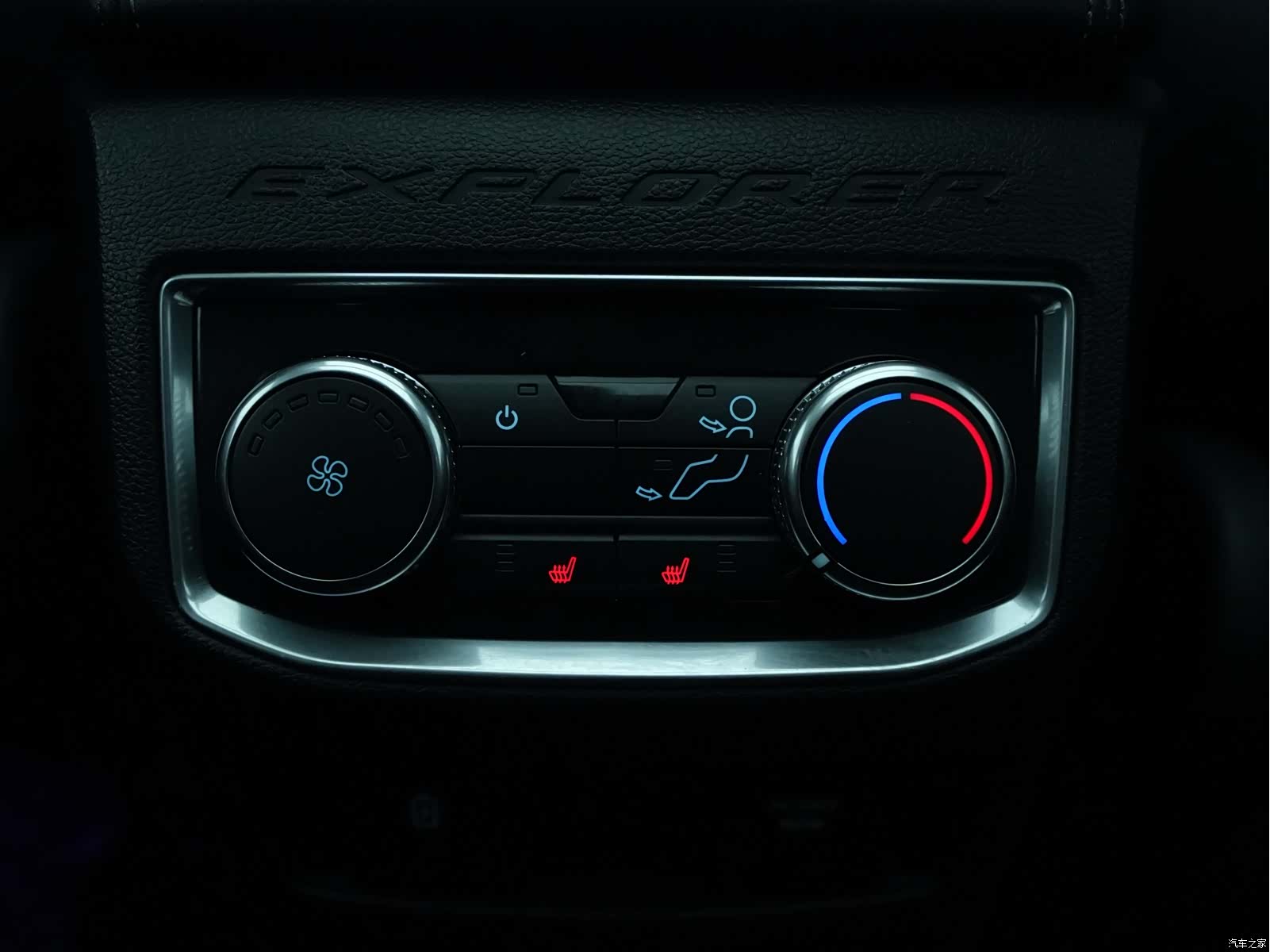 Ford Explorer, 2021 14