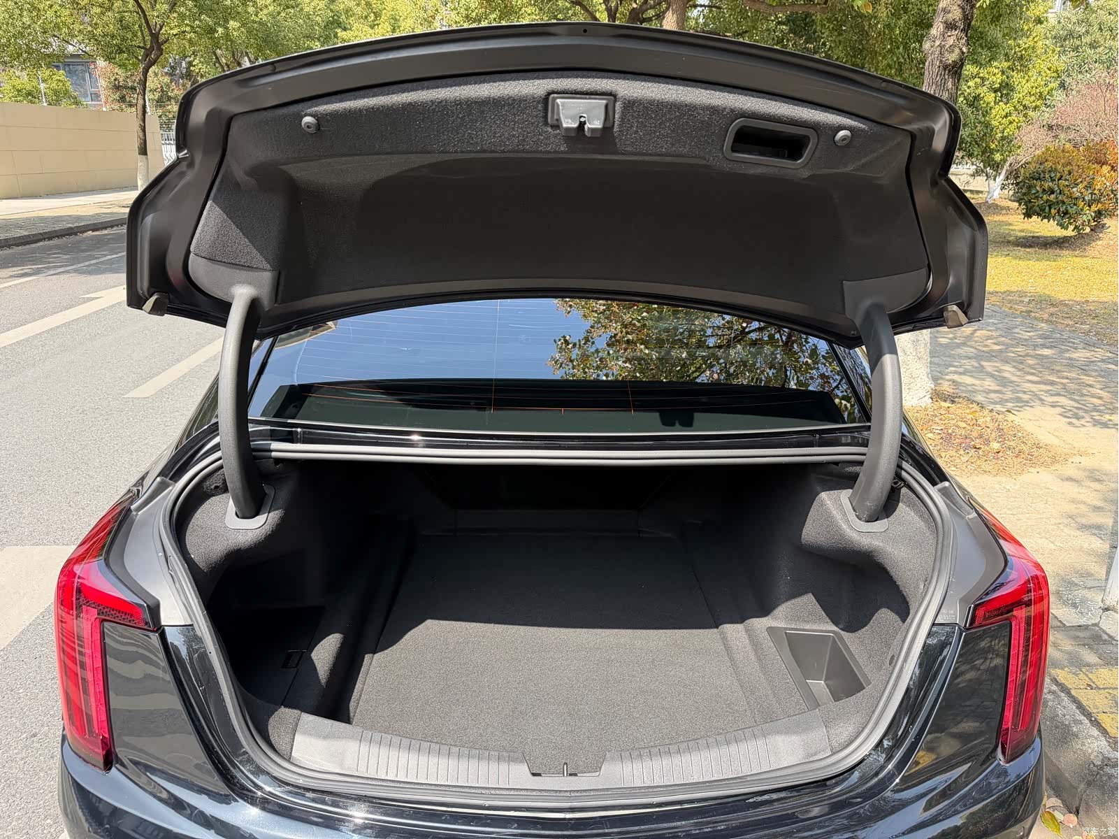 Cadillac CT5, 2023 15