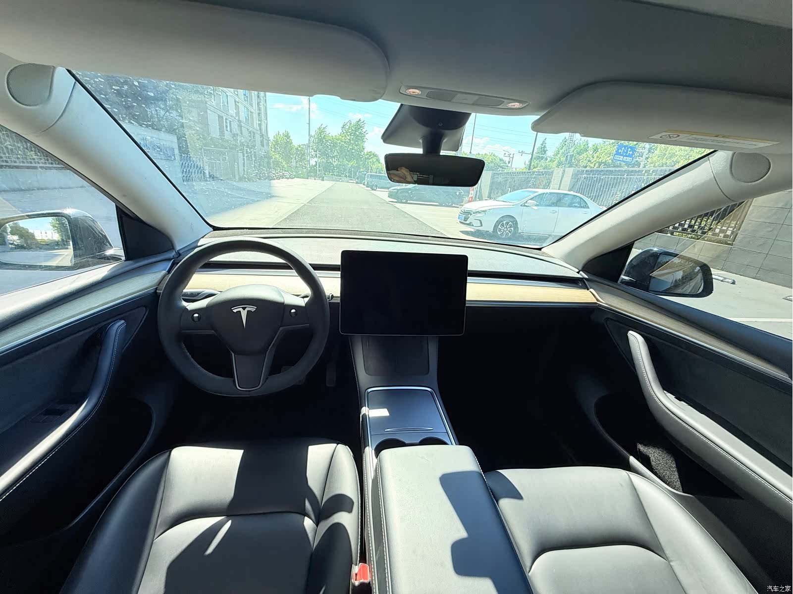 Tesla Model Y, 2022 9
