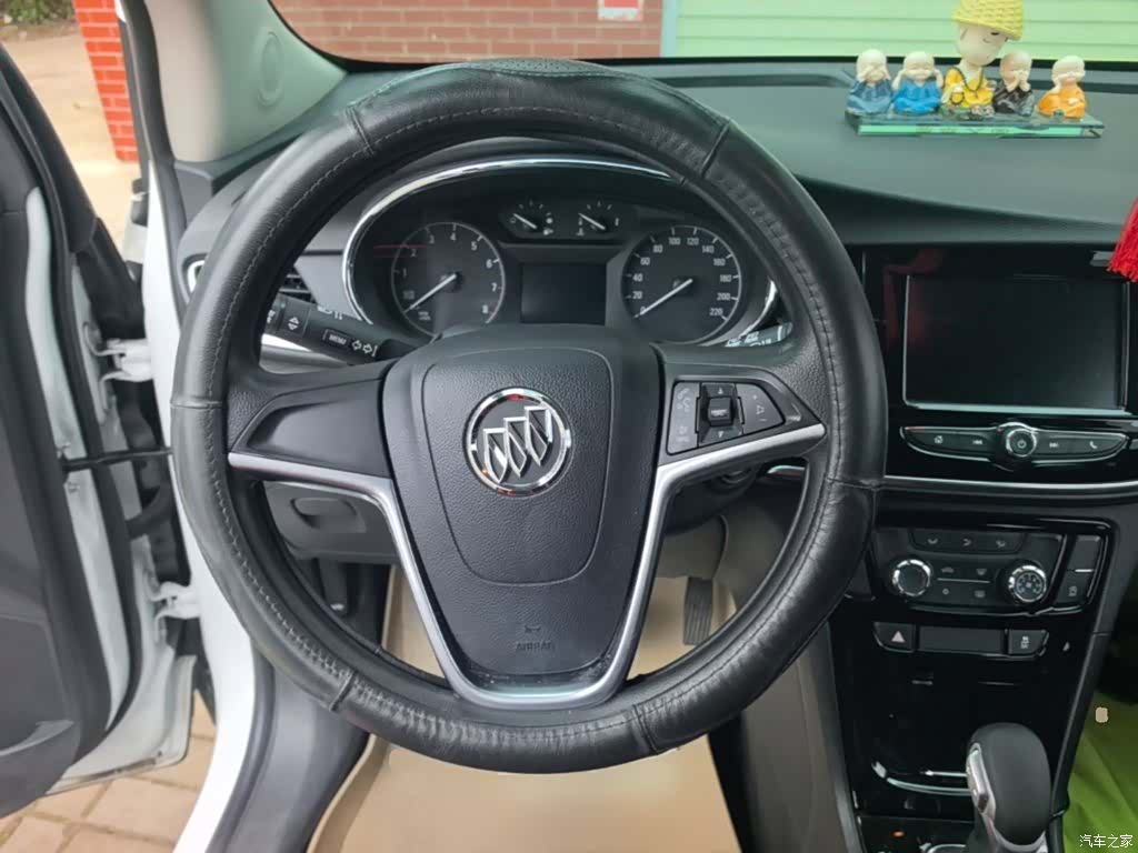 Buick Encore, 2019 11