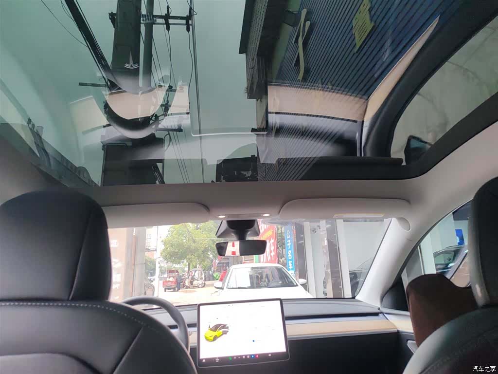 Tesla Model Y, 2022 18