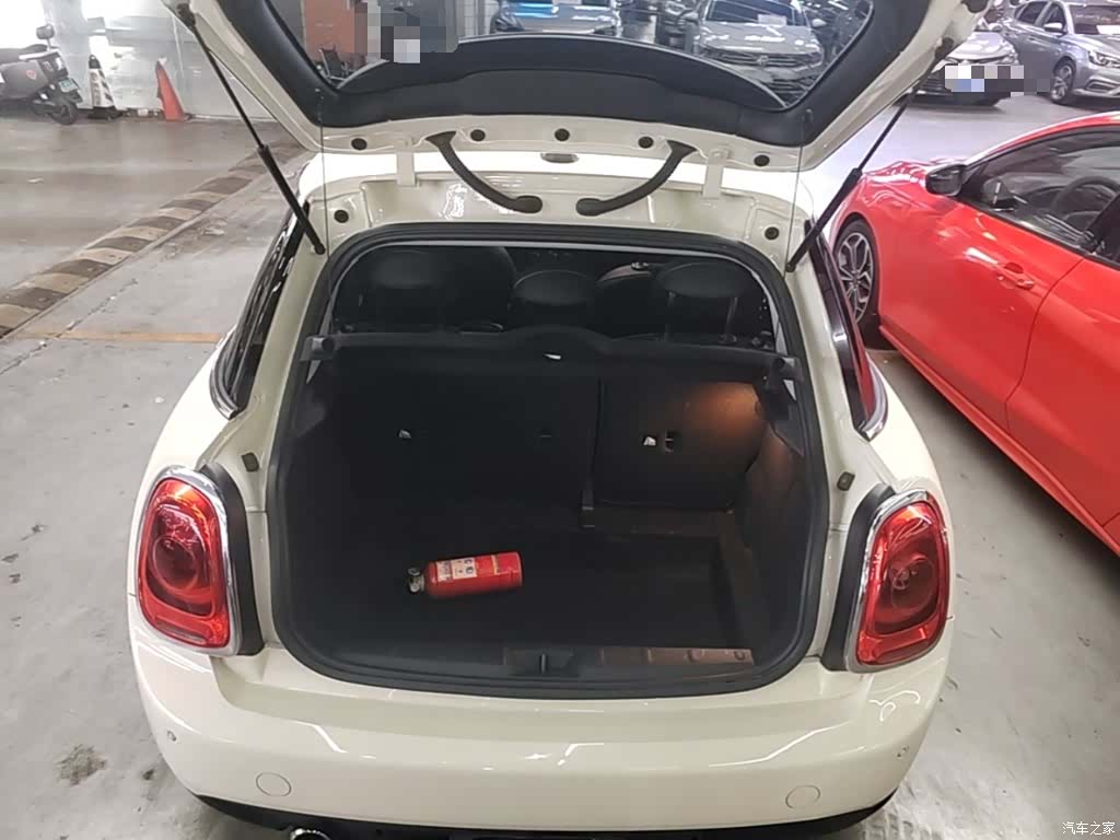 Mini ONE, 2019 19