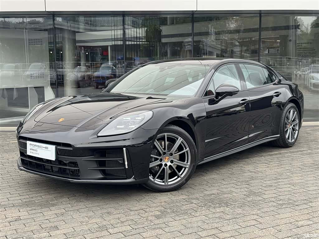 Porsche Panamera, 2025 1