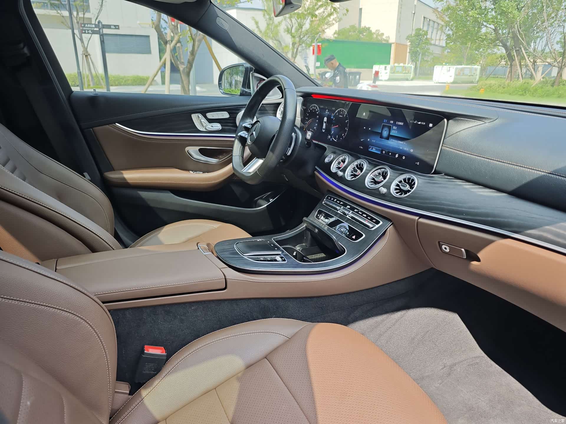 Mercedes-Benz E-Class, 2023 12