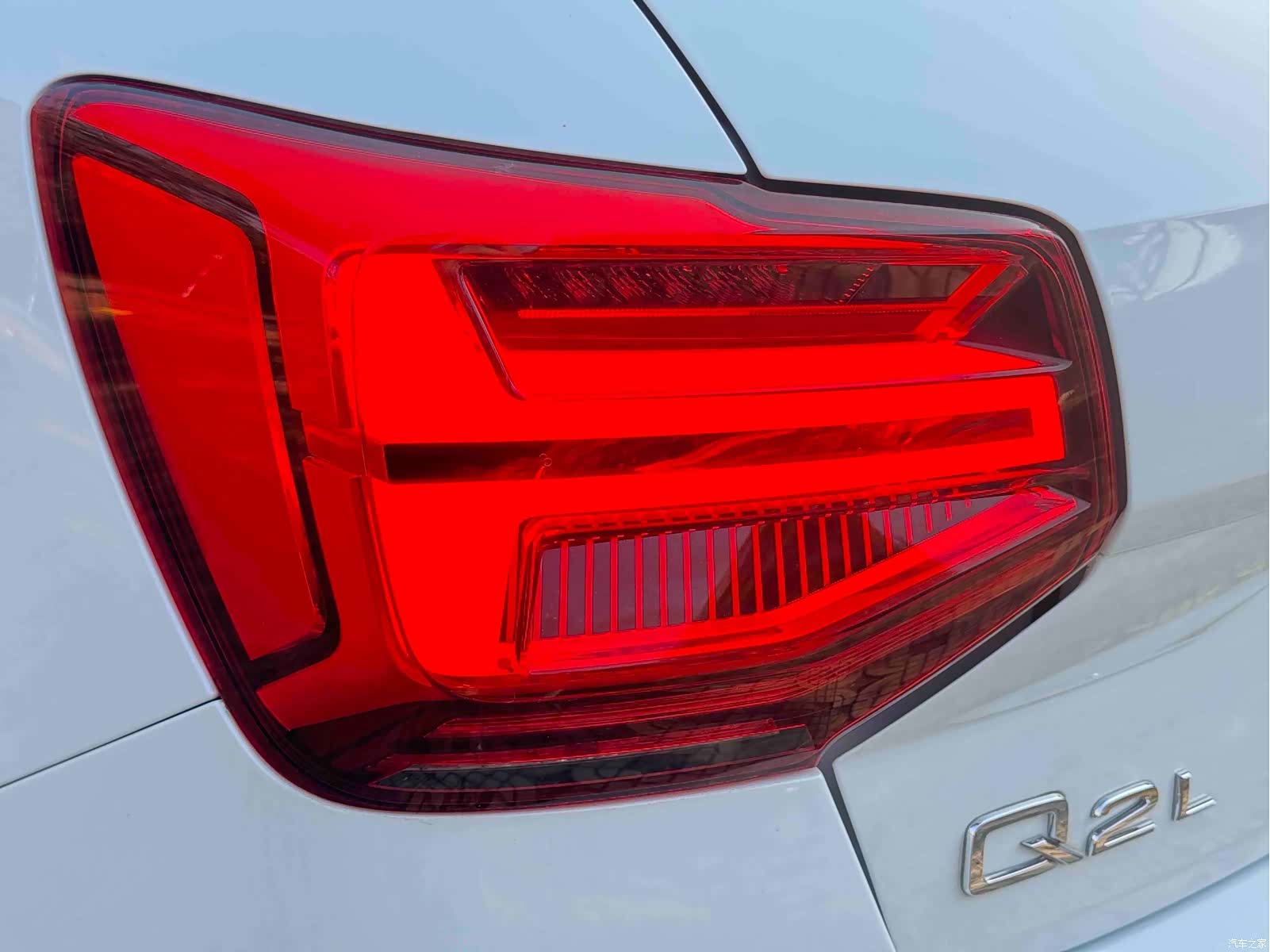 Audi e-tron, 2020 19