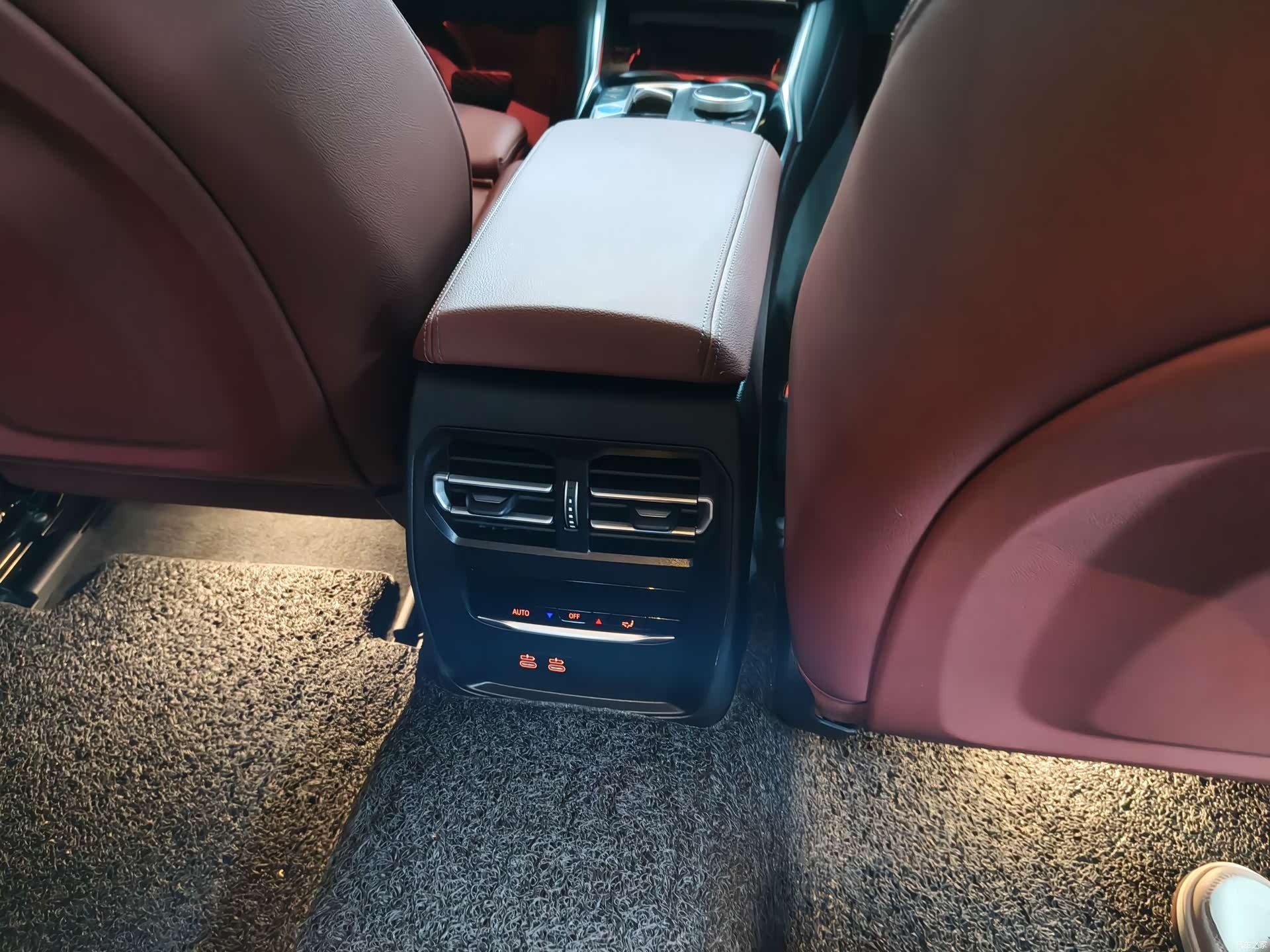 BMW i3, 2024 6
