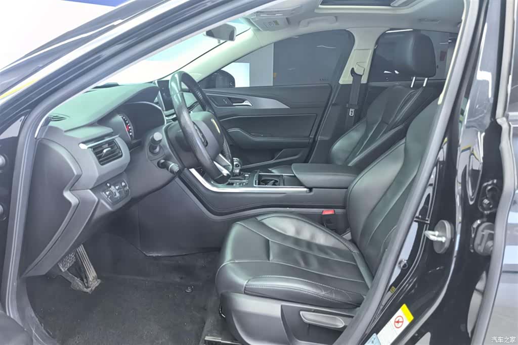 Hongqi H5, 2023 9