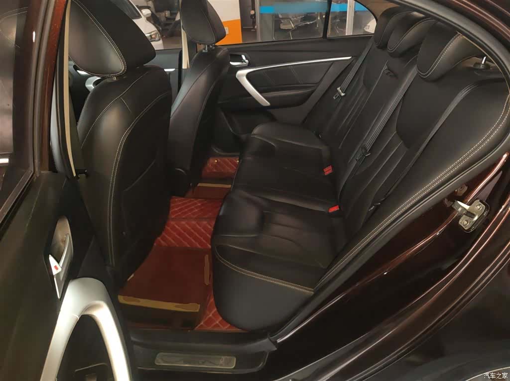 Geely Emgrand, 2018 17