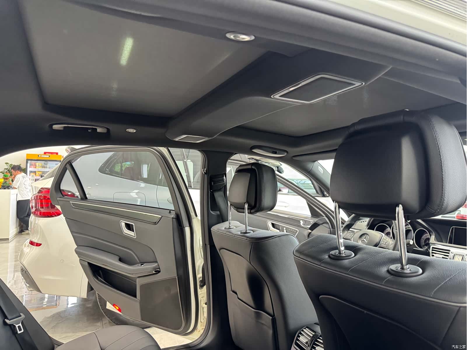 Mercedes-Benz E-Class, 2015 9