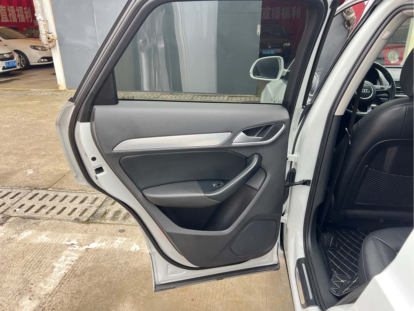 Audi Q3, 2015 10