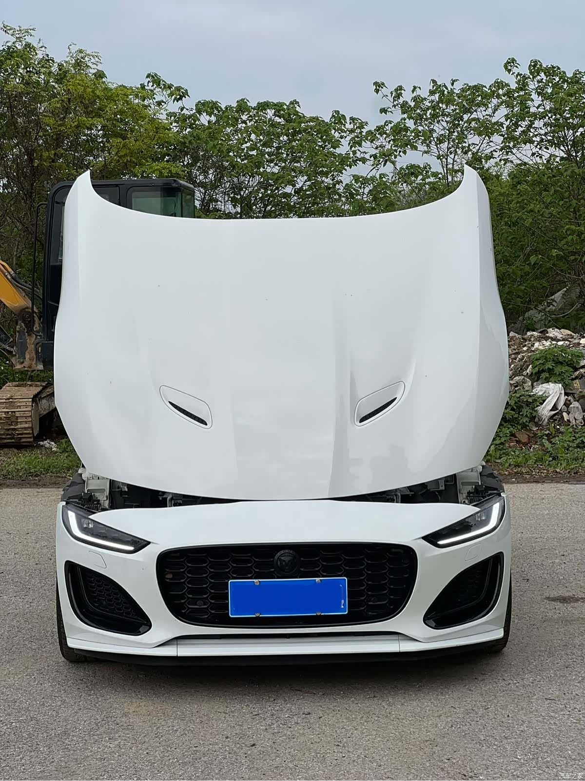 Jaguar F-TYPE, 2025 9