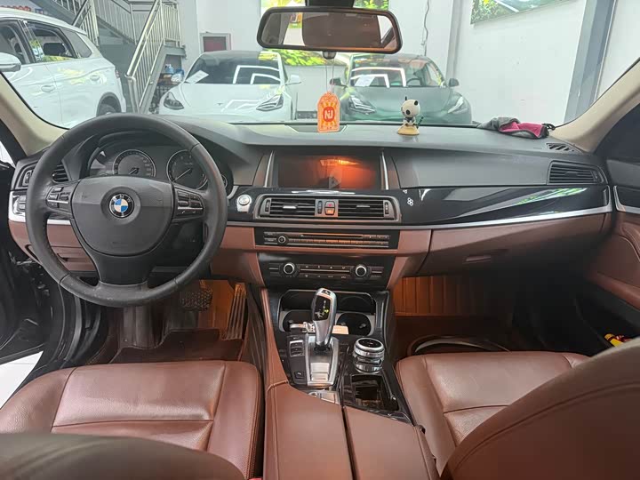 BMW 5 Series 2014 520Li dian ya xing