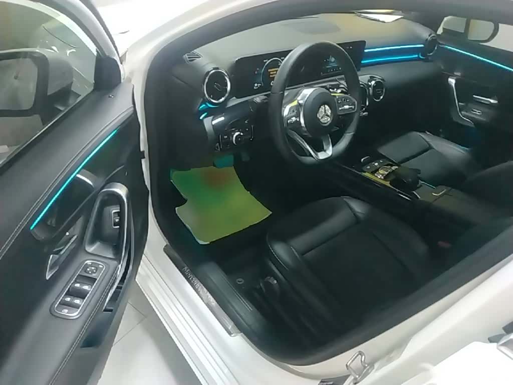 Mercedes-Benz A-Class, 2019 15