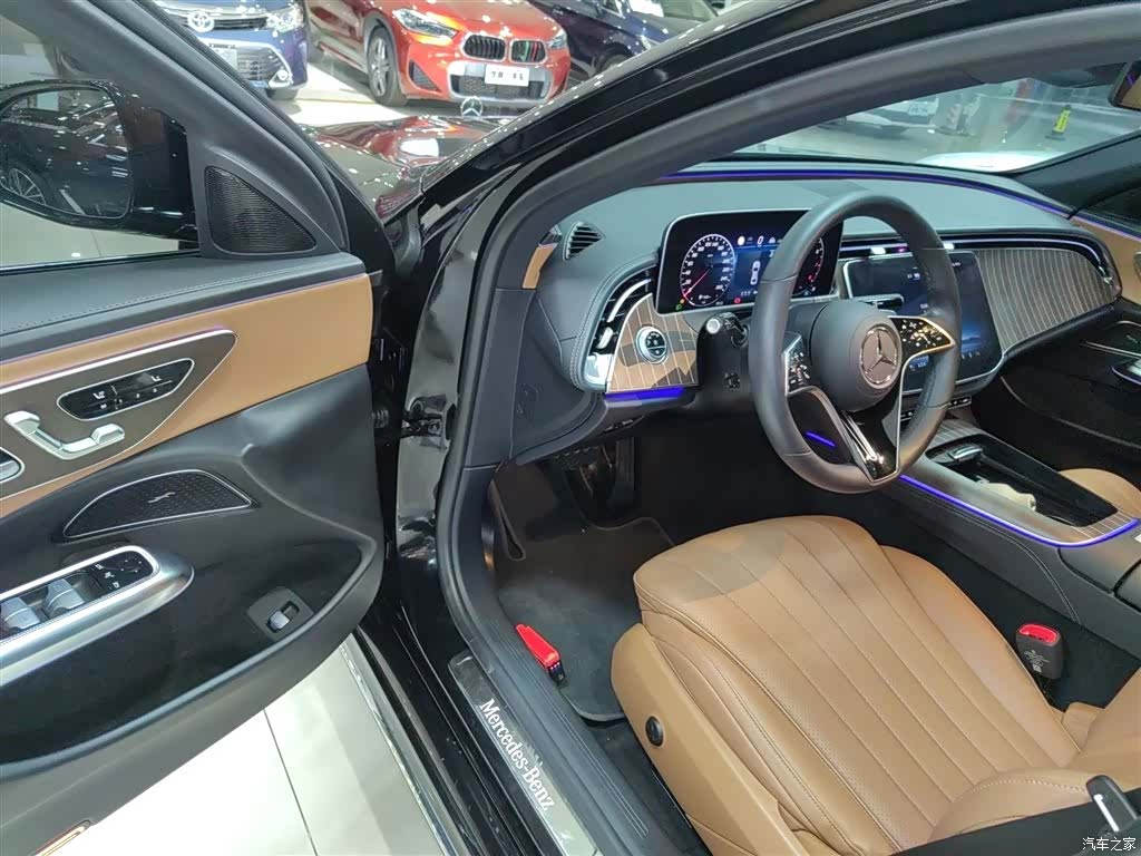 Mercedes-Benz E-Class, 2024 12
