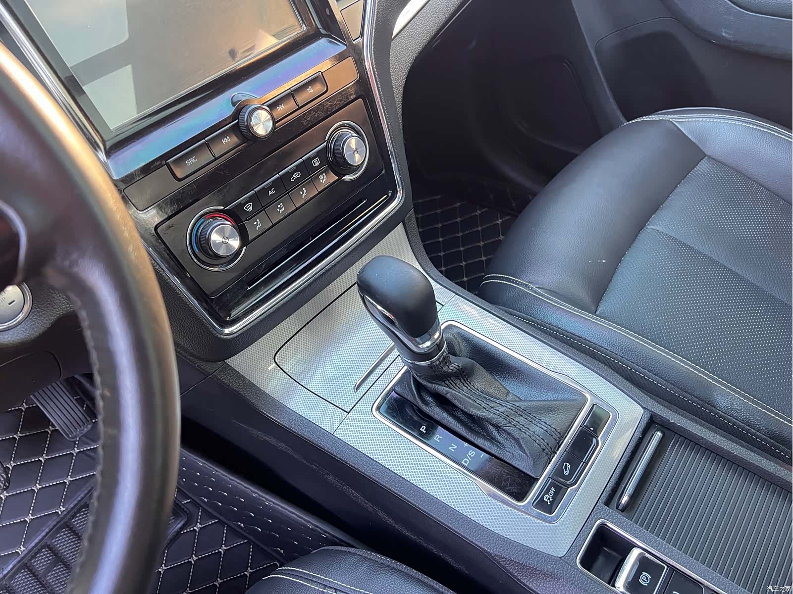 Roewe RX5, 2018 7