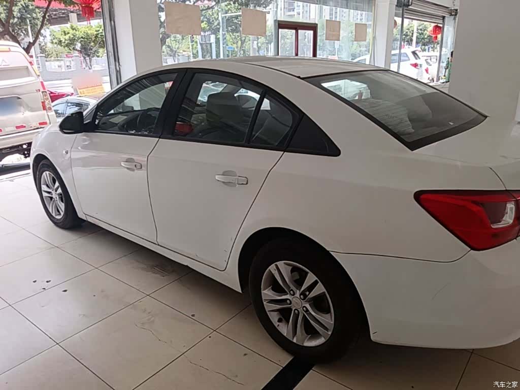 Chevrolet SE, 2016 все фото