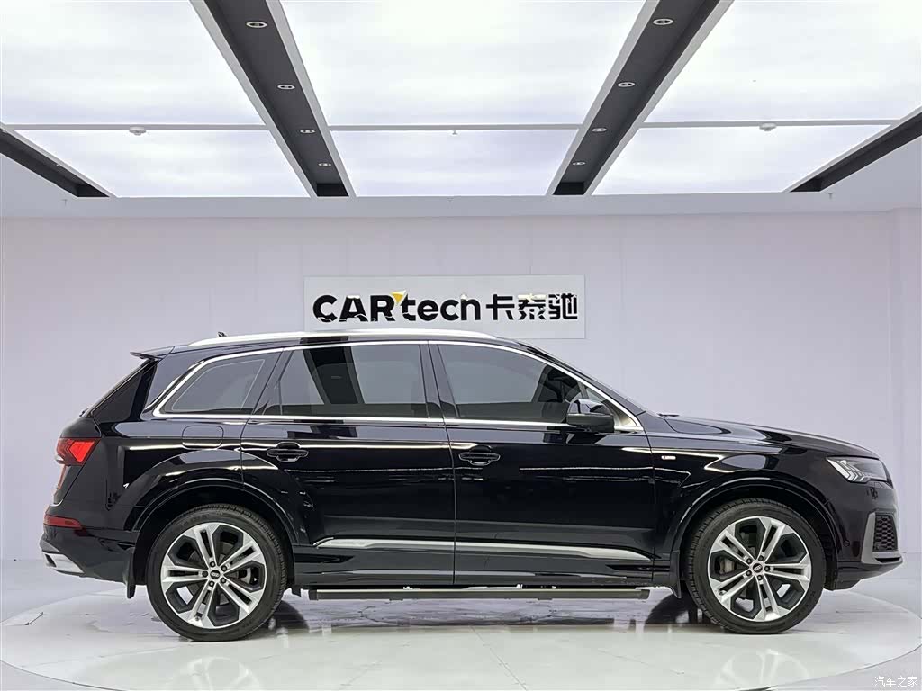Audi Q7, 2021 4