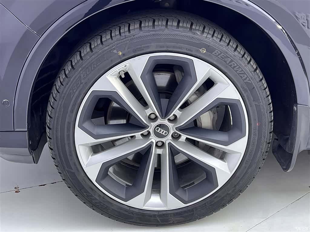 Audi Q7, 2021 11