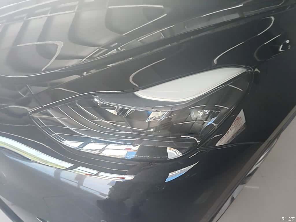 Tesla Model Y, 2022 24