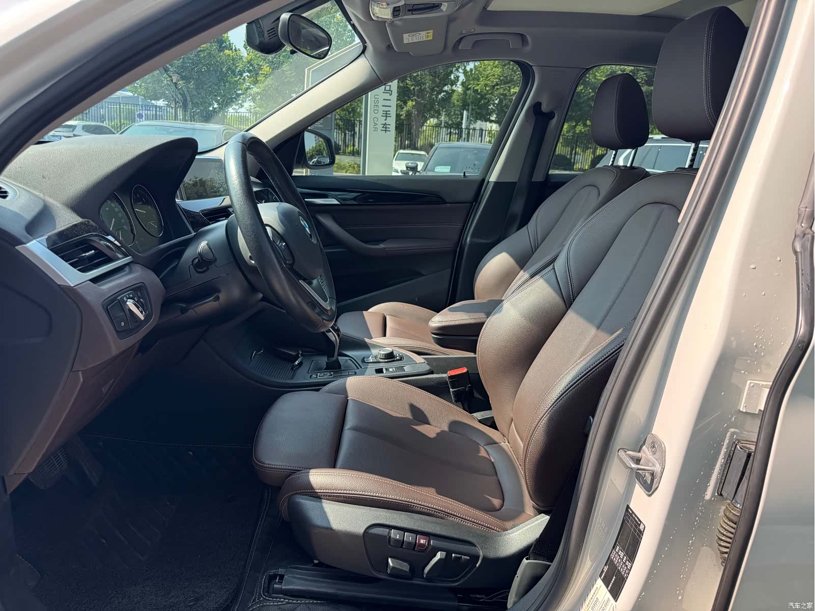 BMW X1, 2020 все фото