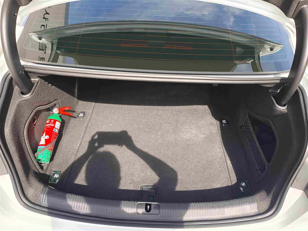 Audi A4L, 2024 9