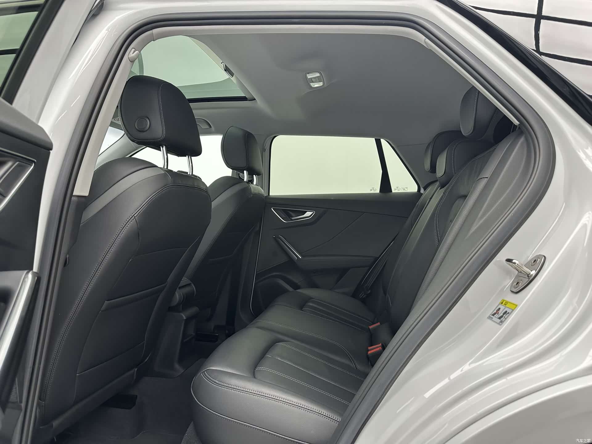 Audi Q2L, 2022 6
