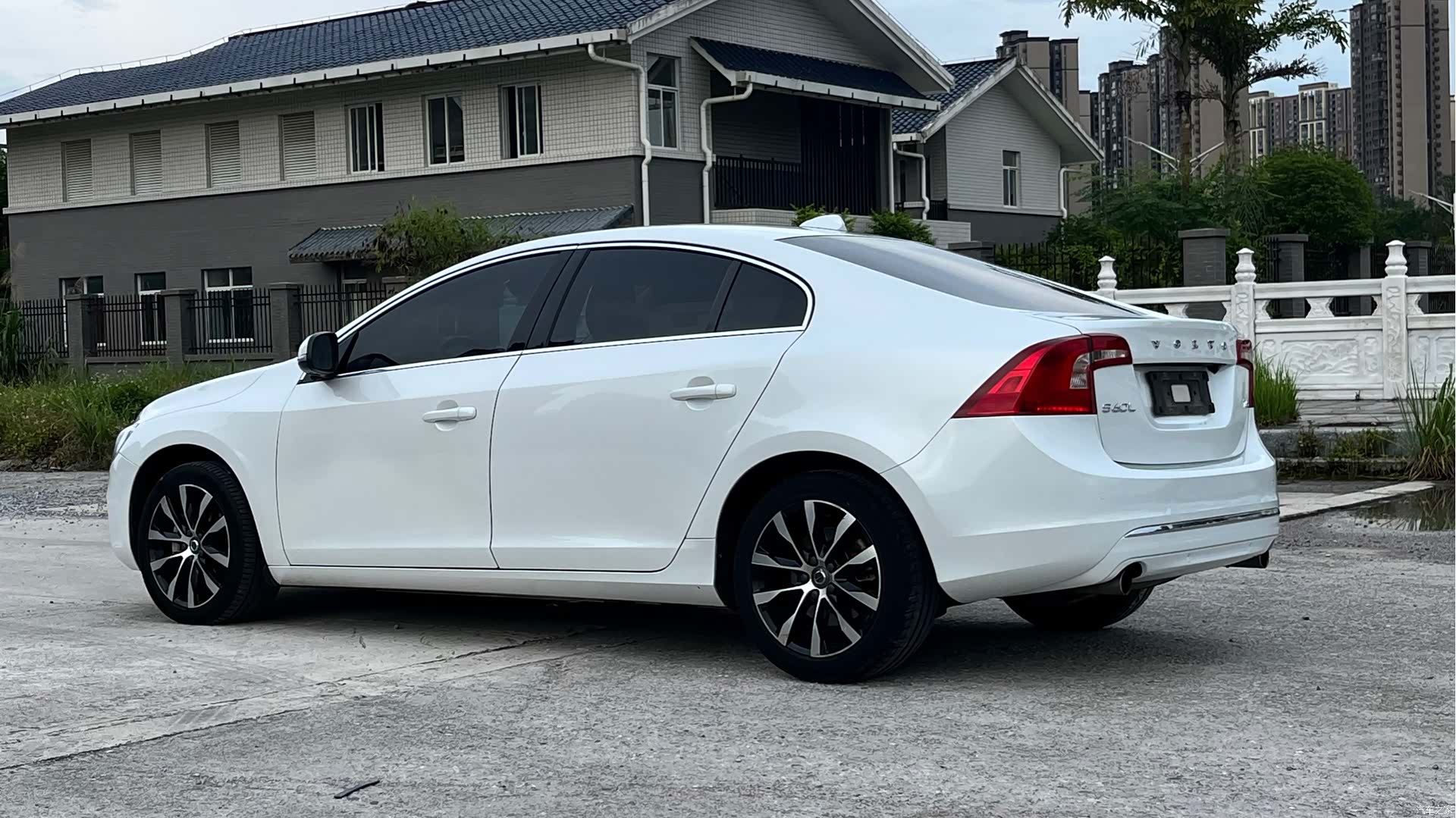Volvo S60, 2019 все фото