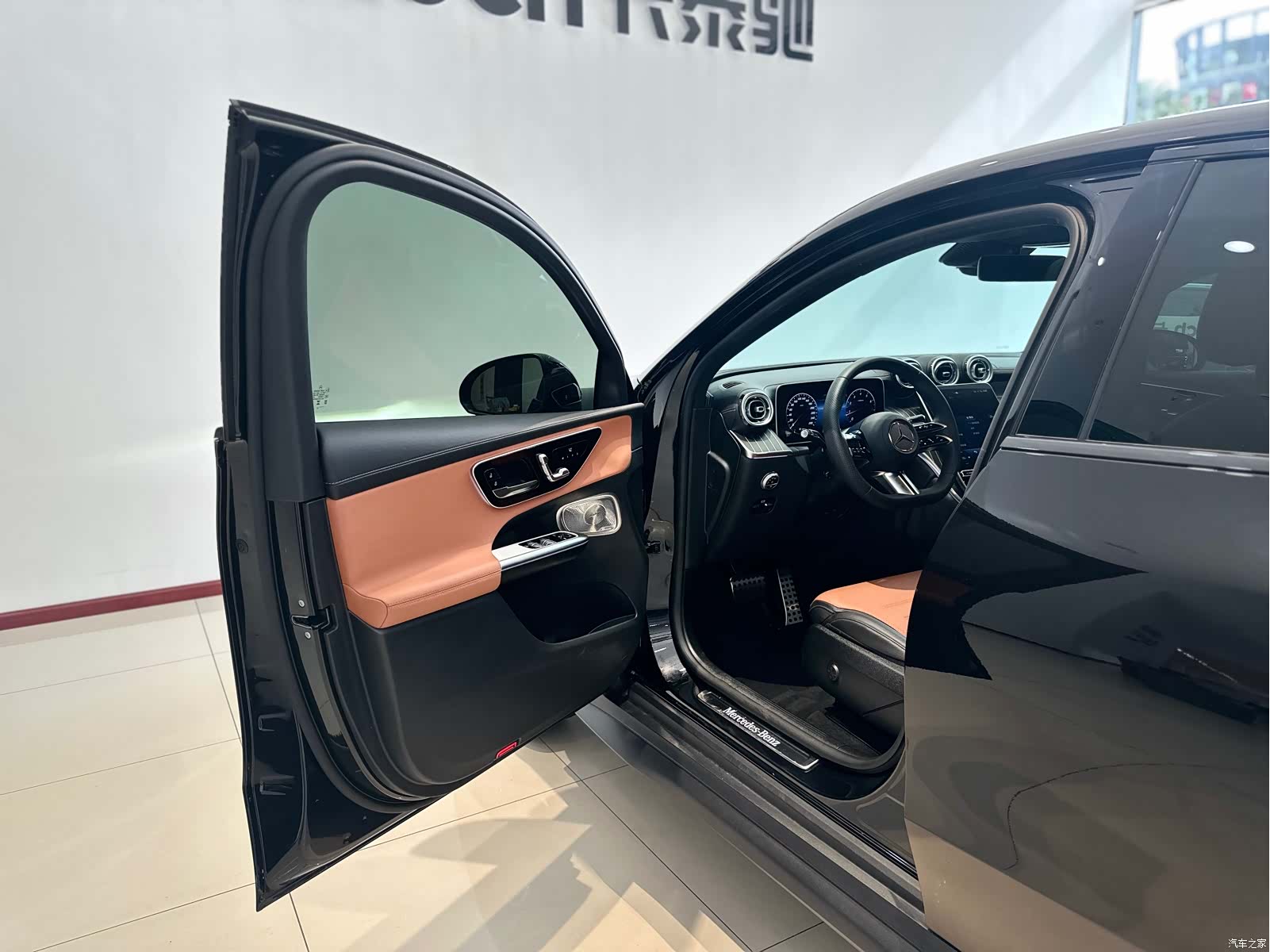 Mercedes-Benz GLC, 2024 11