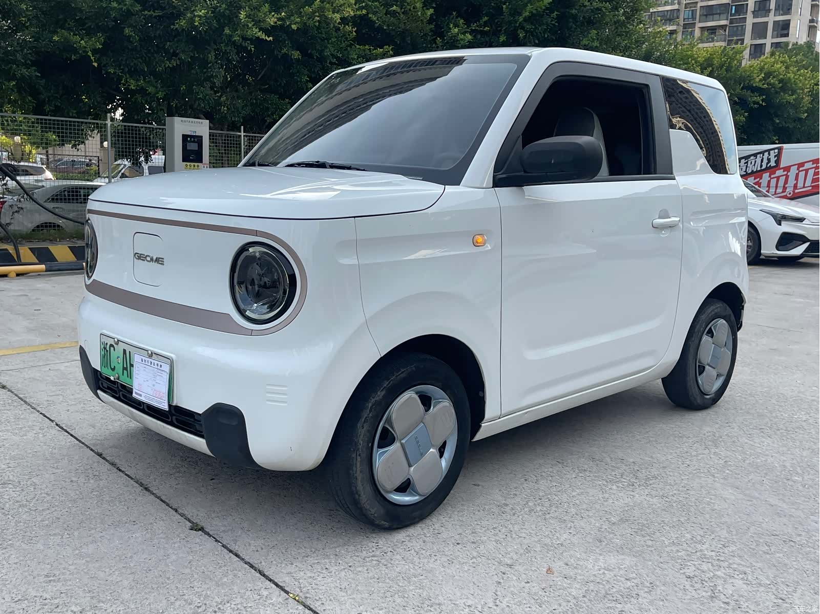 Geely Panda, 2023 1