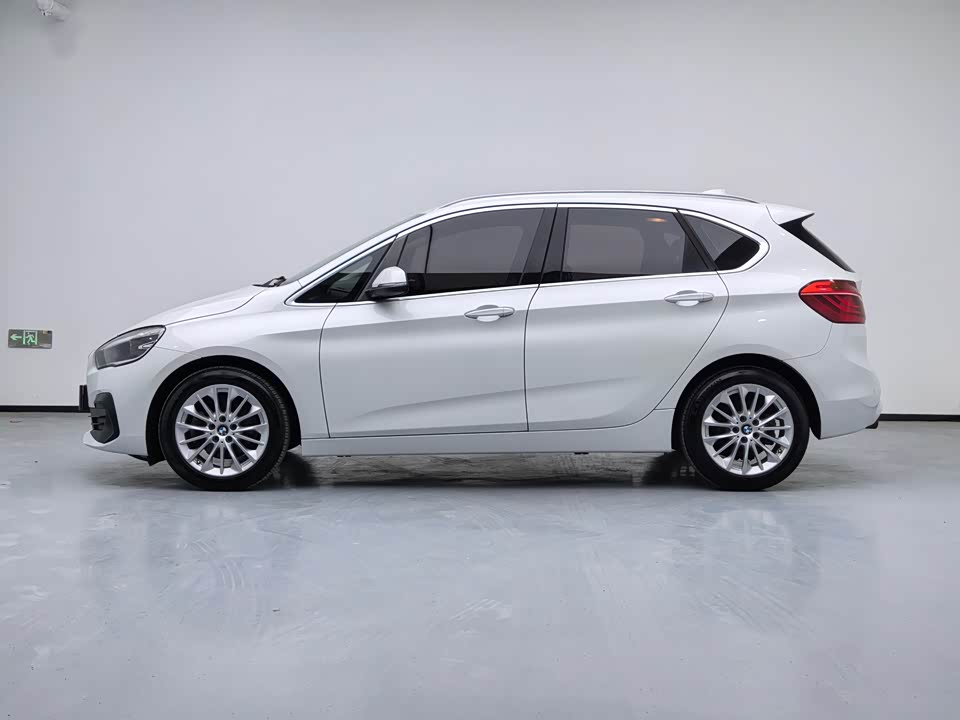 BMW 2 series station wagon