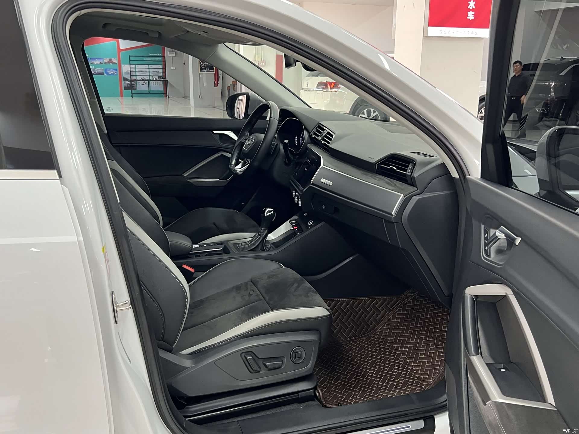 Audi Q3, 2020 10