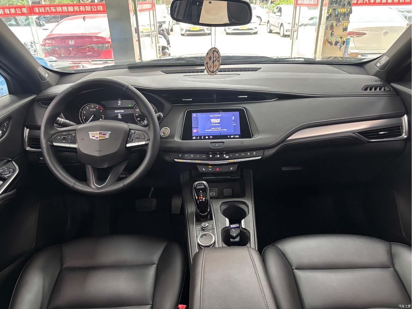 Cadillac XT4, 2021 9