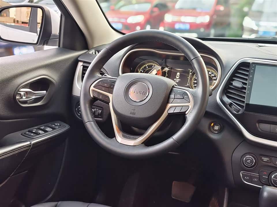 Jeep Free light