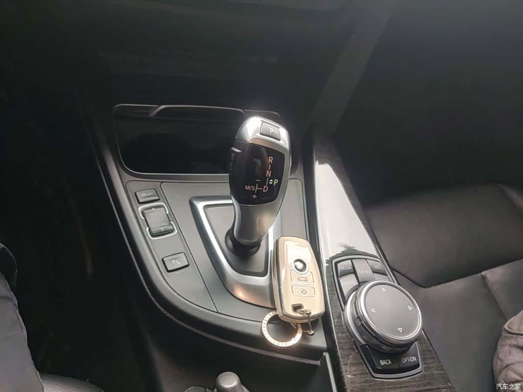 BMW 3 Series, 2016 14