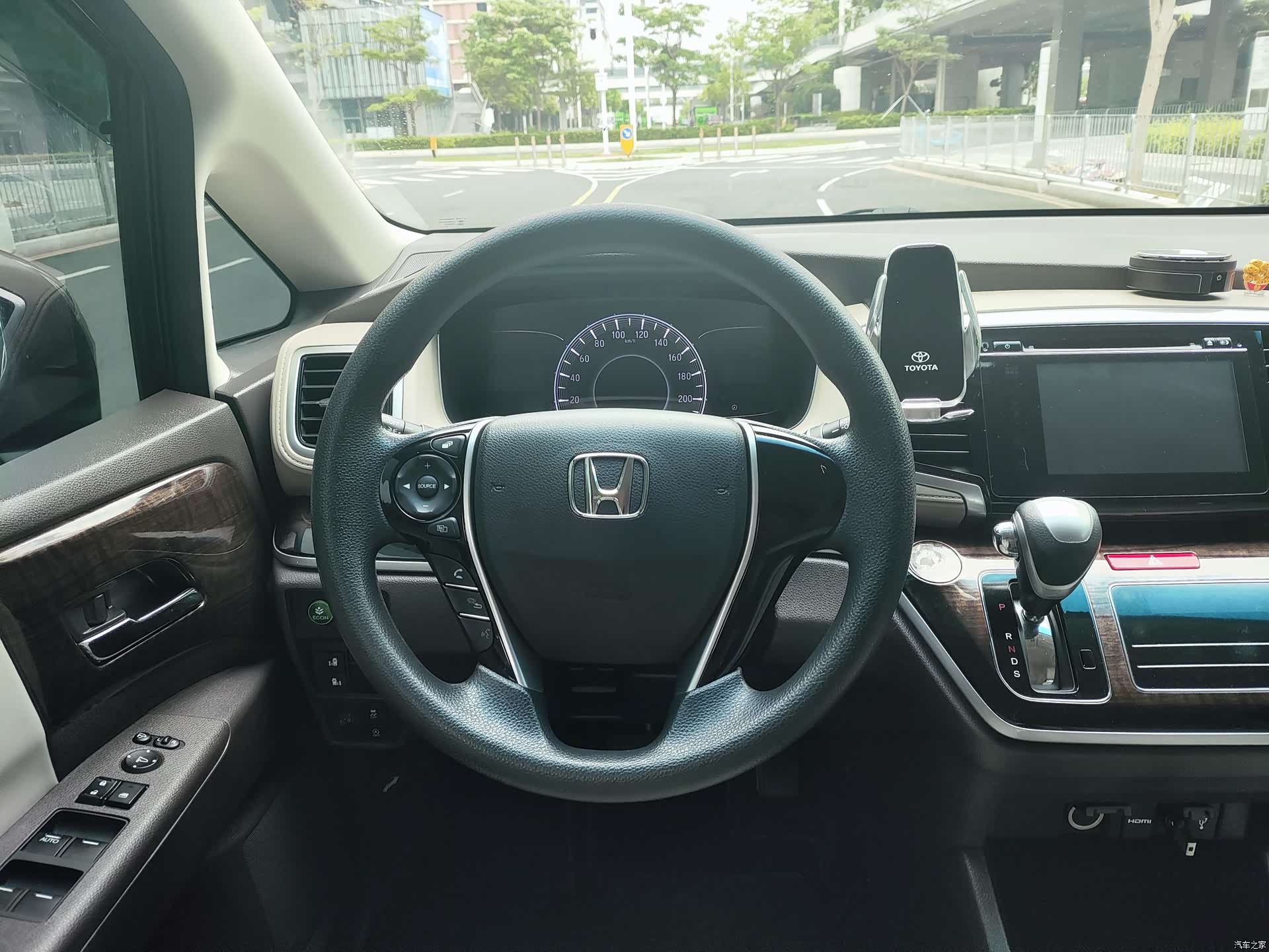 Honda Odyssey, 2016 12