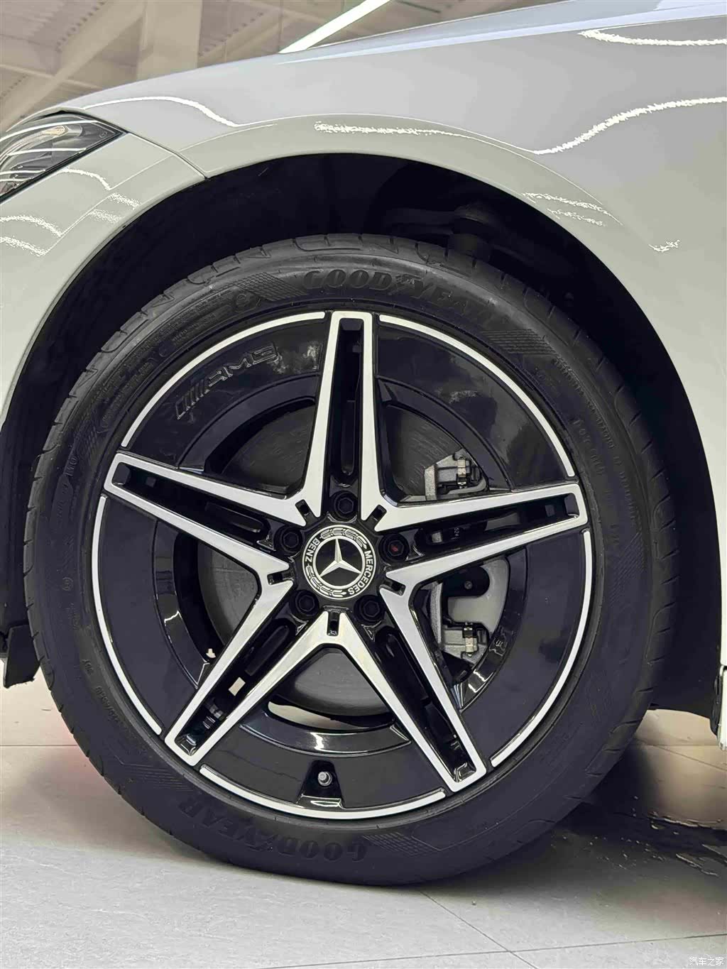 Mercedes-Benz C-Class, 2024 16