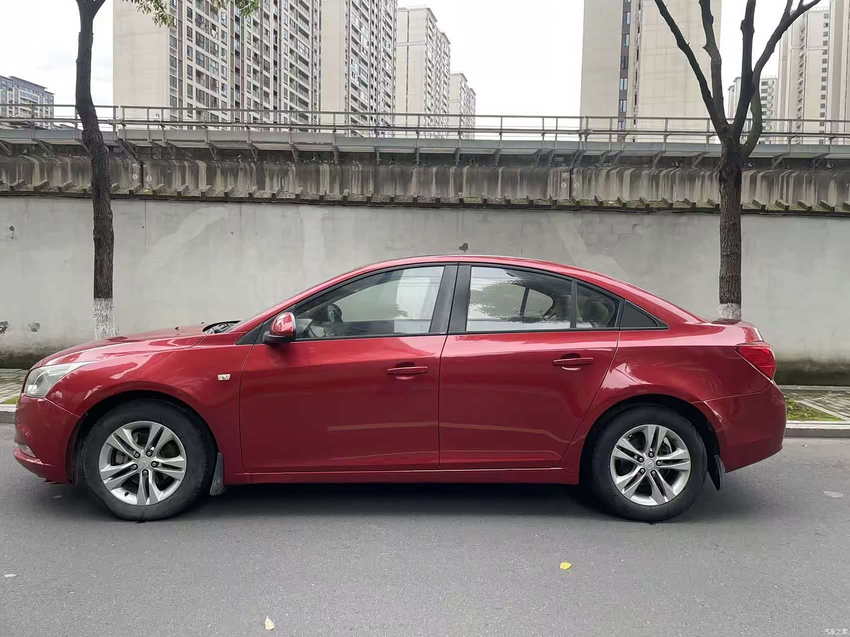Chevrolet SE, 2015 все фото