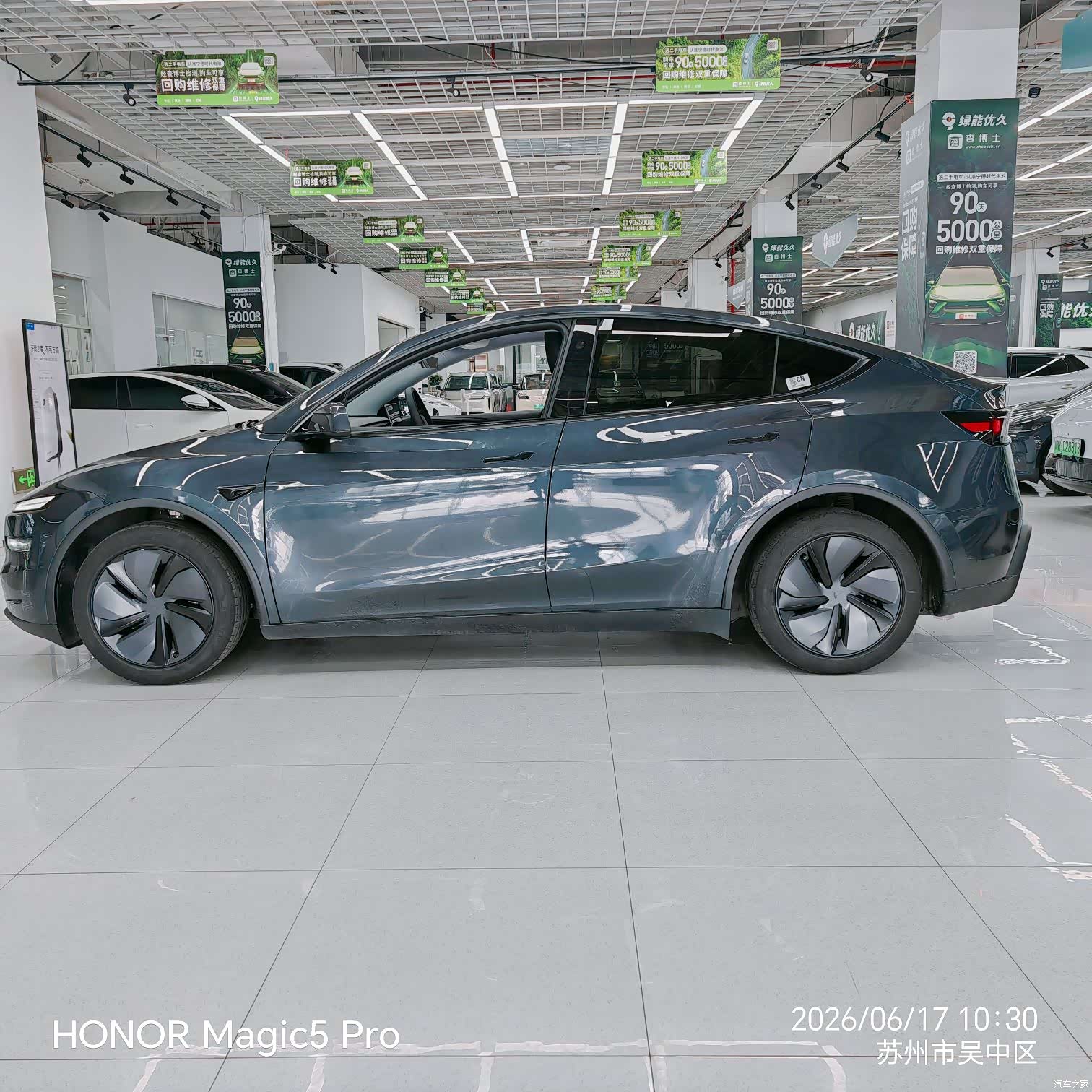 Tesla Model Y, 2025 все фото