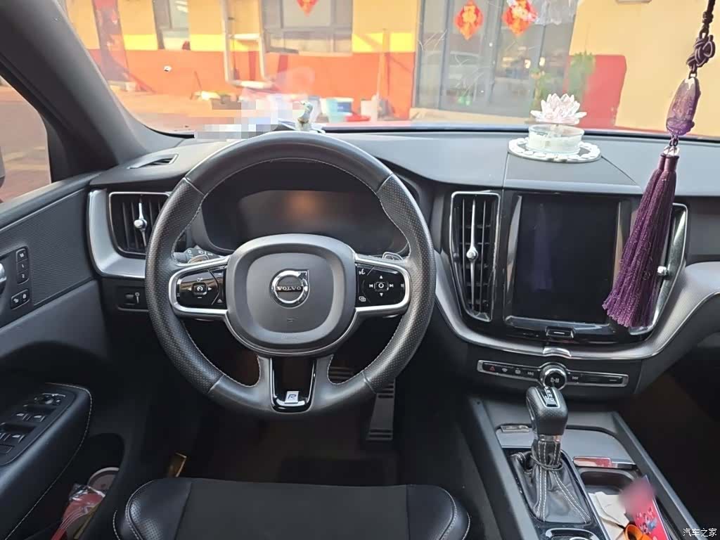 Volvo XC60, 2018 3