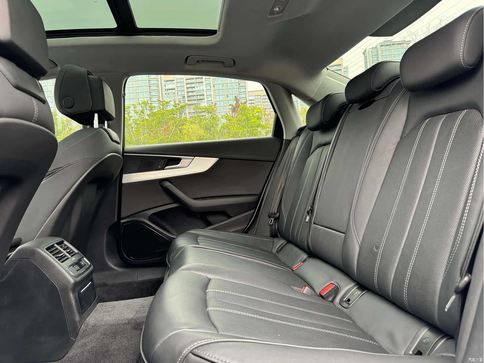 Audi A4L, 2022 13